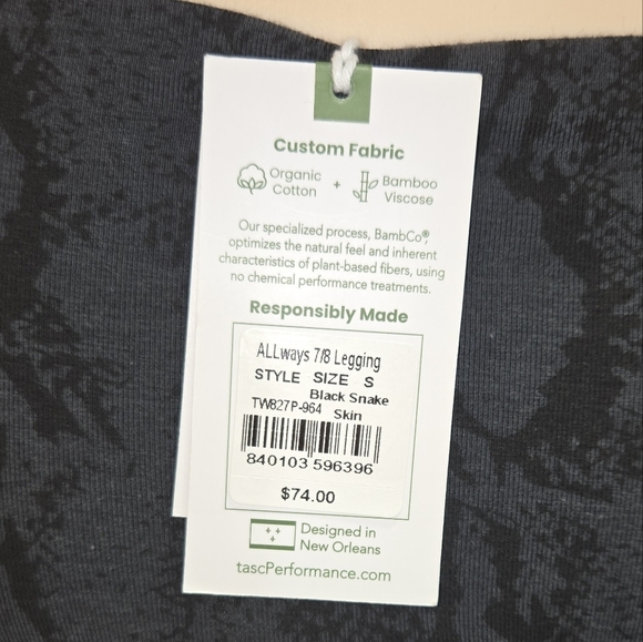 NWT tasc Performance ALLways 7/8 Pocket Leggings Black Snake Size Small - Picture 8 of 8